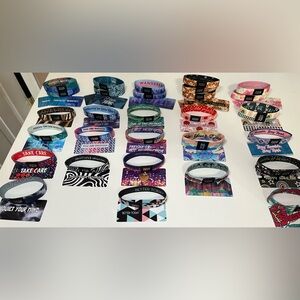 Lot of 29 Zox Mantra/Message bracelets with cards
